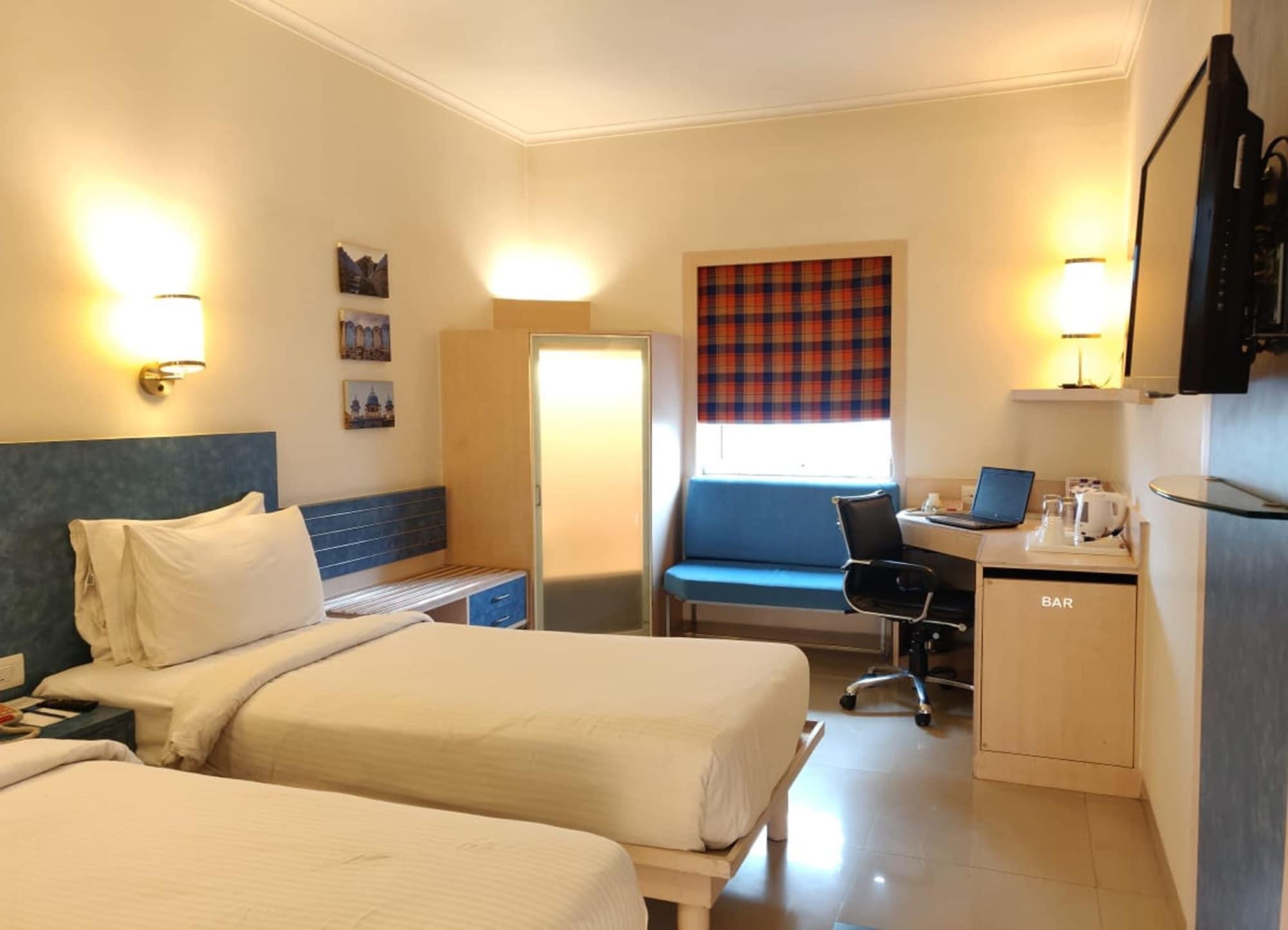 Nirwana Hometel Jaipur- A Sarovar Hotel Ngoại thất bức ảnh