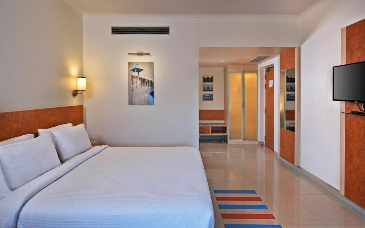 Nirwana Hometel Jaipur- A Sarovar Hotel Ngoại thất bức ảnh