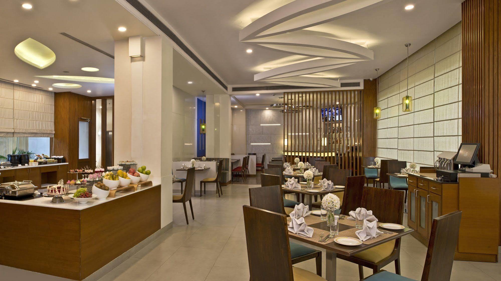 Nirwana Hometel Jaipur- A Sarovar Hotel Ngoại thất bức ảnh